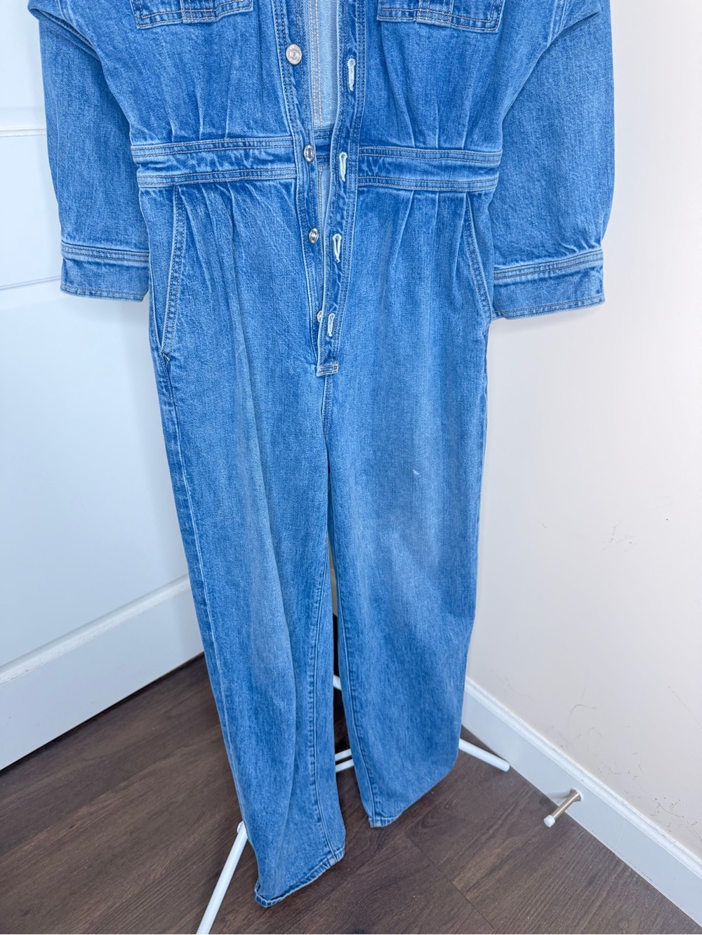 MOTHER Pleated Prep Curbside Jumpsuit Belle De Jour Denim Coverall Boilersuit 28 - Picture 8 of 14